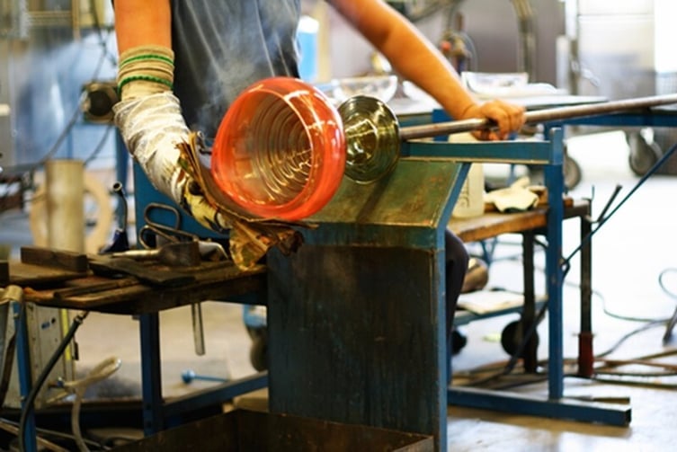 glass manufacturer
