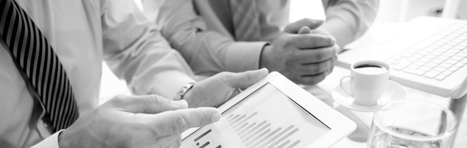 bigstock-Modern-people-doing-business-46891930-BW-e1460044707597